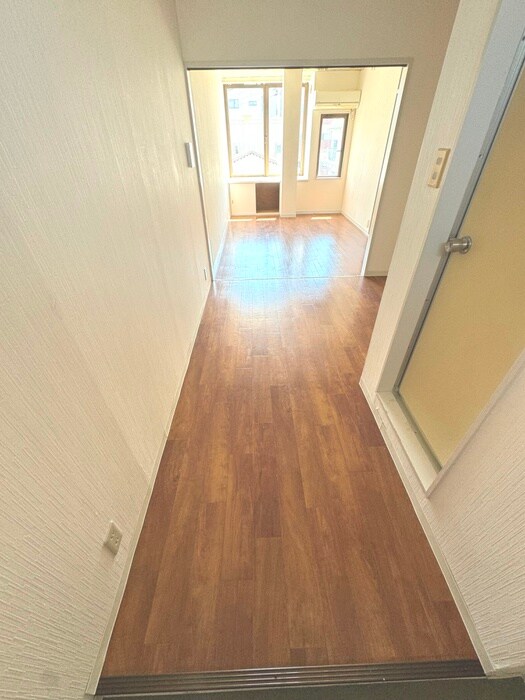 物件内観写真7　(廊下)