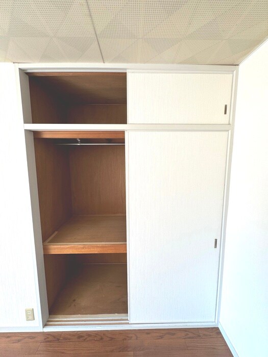 物件内観写真10　(収納)