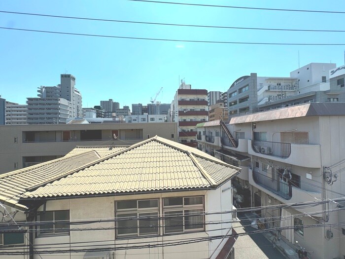 物件内観写真11　(室内からの展望)