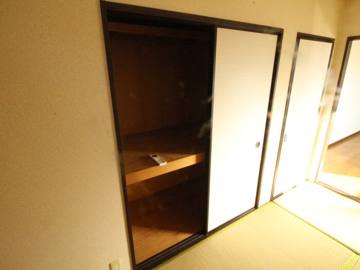 物件内観写真11　(収納)