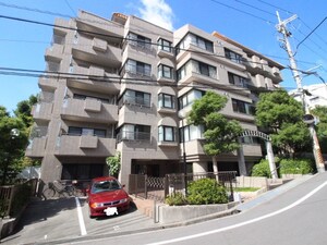 ユーロハイツ池田城山(101)外観写真