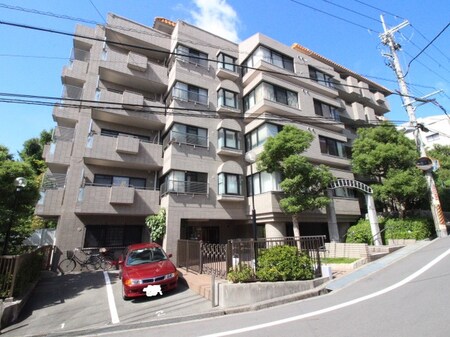 ユーロハイツ池田城山(101)外観写真