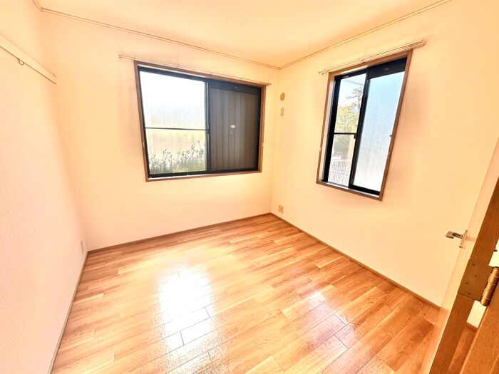 物件内観写真9　(居室)