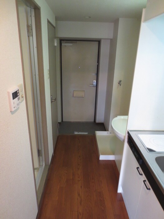 物件内観写真14　(廊下)