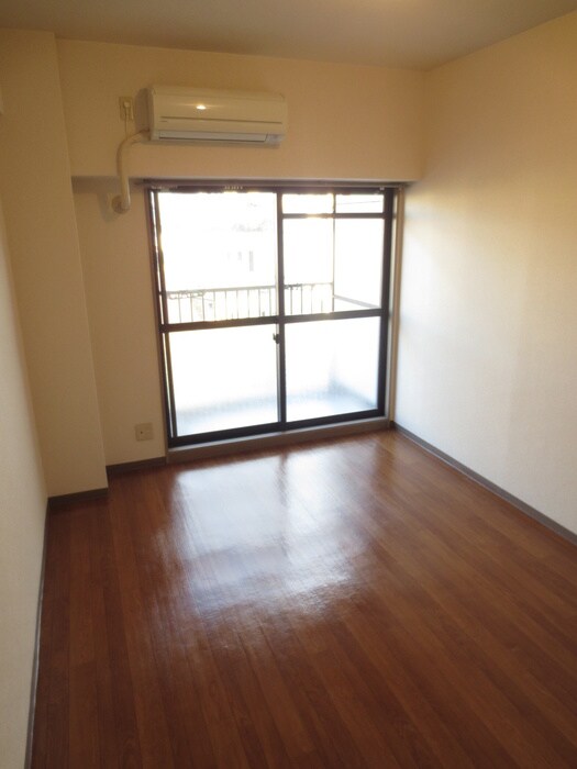 物件内観写真17　(居室)