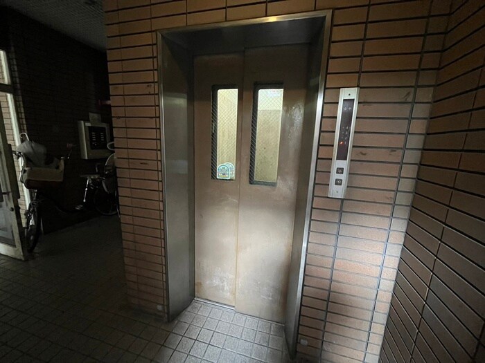 物件外観写真4　(建物設備)