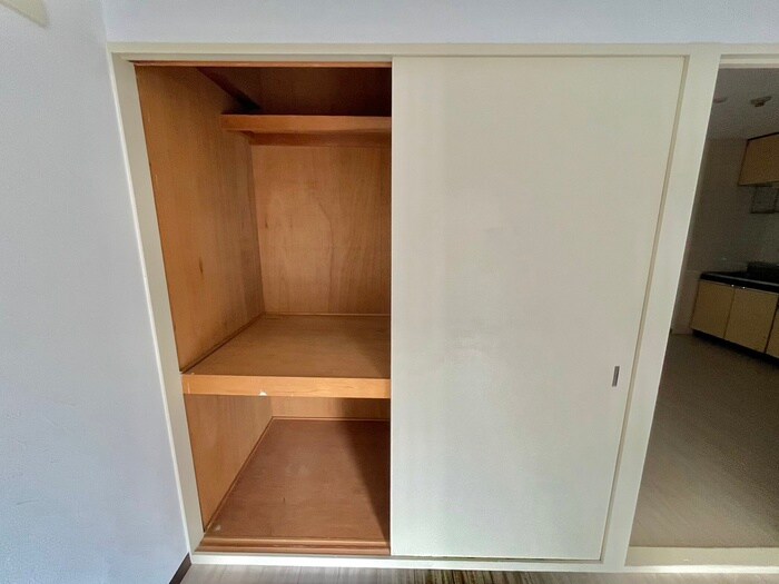 物件内観写真15　(収納)