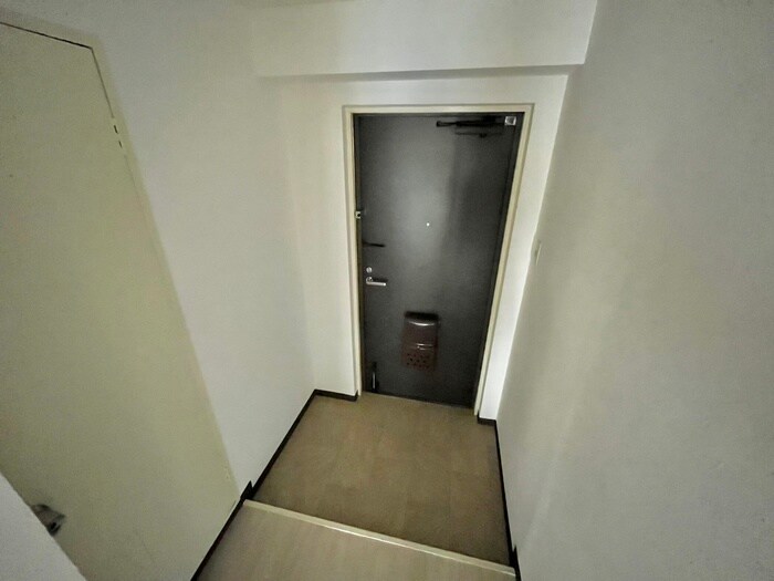 物件内観写真17　(玄関)