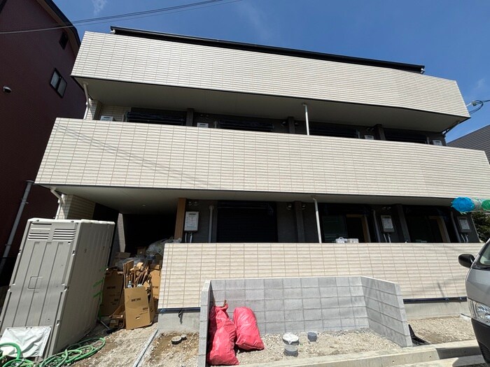 物件外観写真4　(建築中)