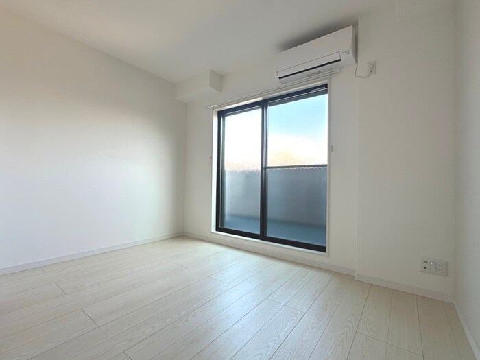 物件内観写真13　(居室)