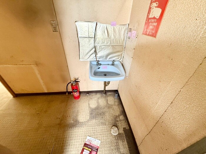 物件内観写真11　(洗面)