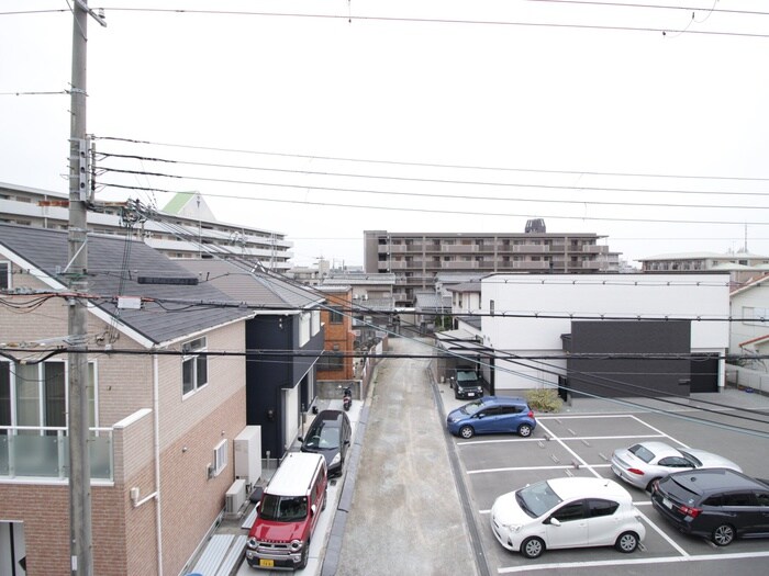 物件内観写真16　(室内からの展望)