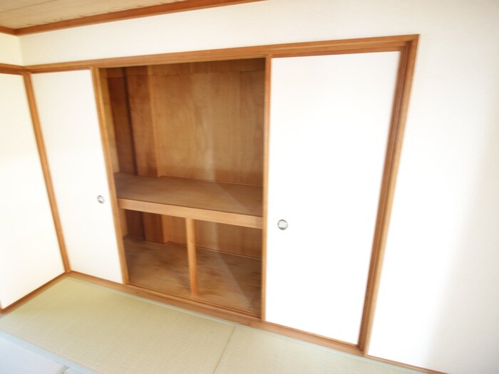 物件内観写真18　(収納)