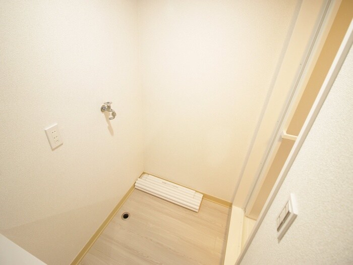 物件内観写真19　(洗濯機置場)