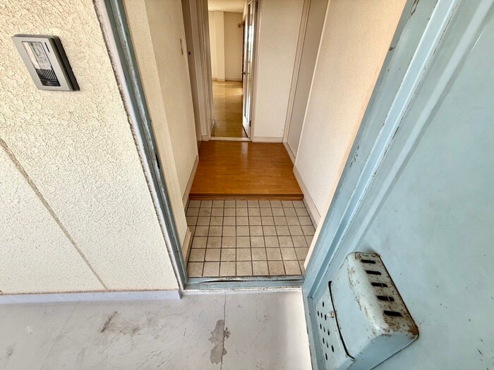 物件内観写真19　(玄関)