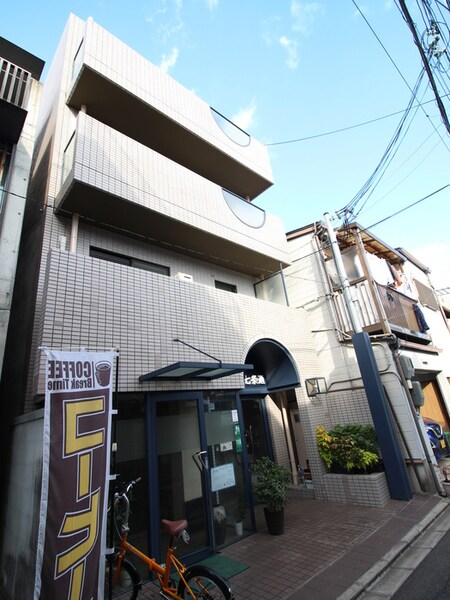 ナルディス七条通外観写真