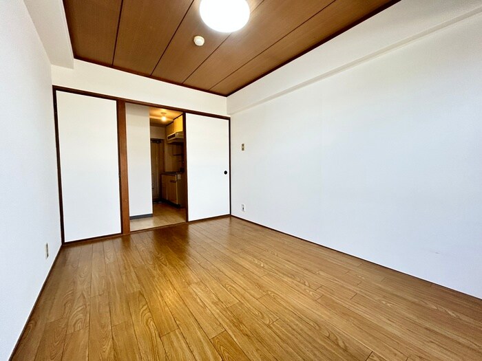 物件内観写真7　(居室)