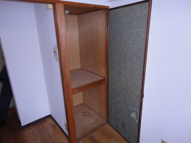 物件内観写真9　(収納)