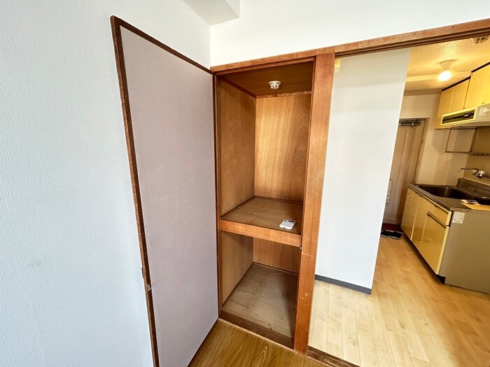 物件内観写真11　(収納)