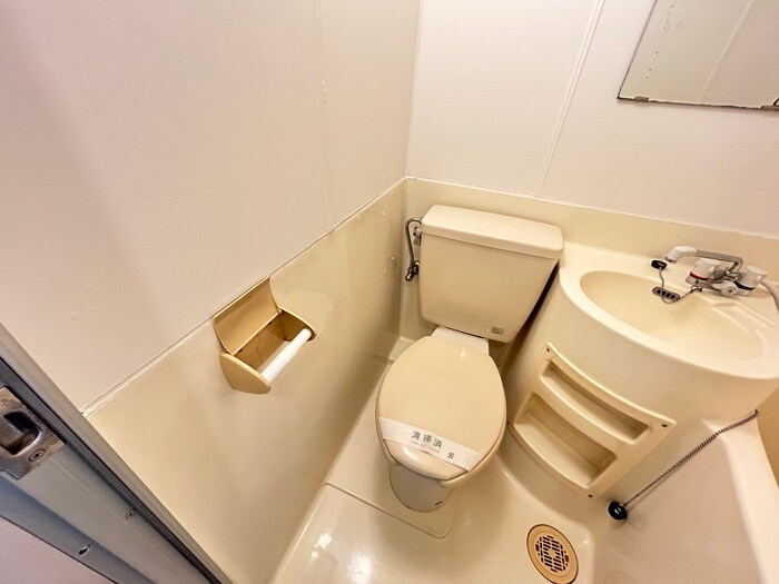 物件内観写真13　(トイレ)