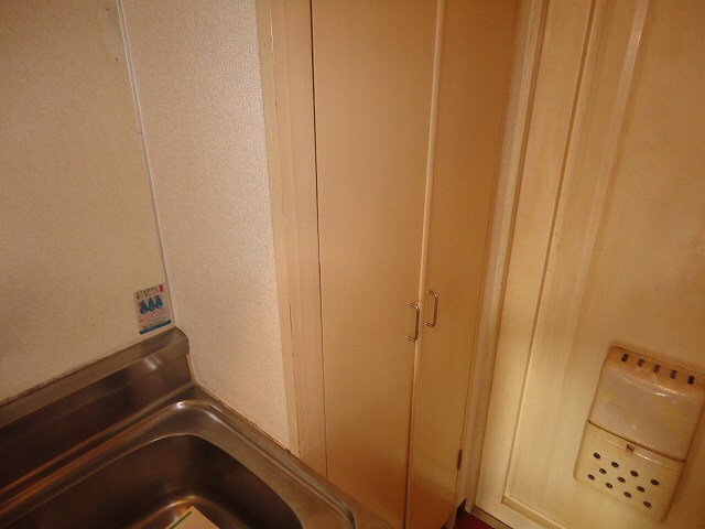 物件内観写真15　(玄関)