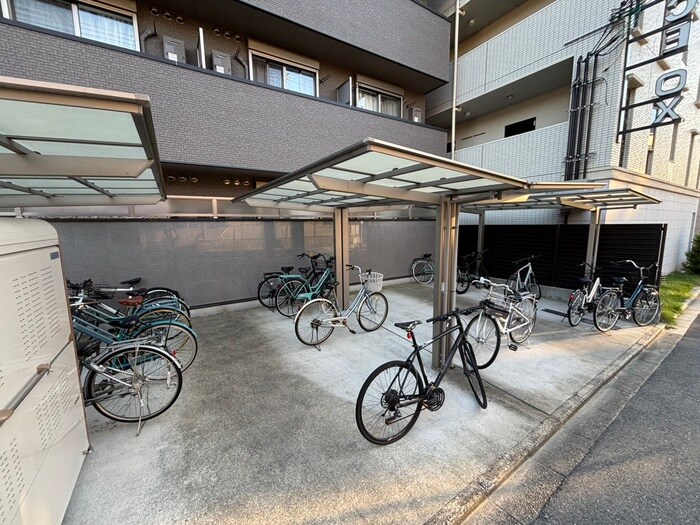 物件外観写真6　(駐輪場)