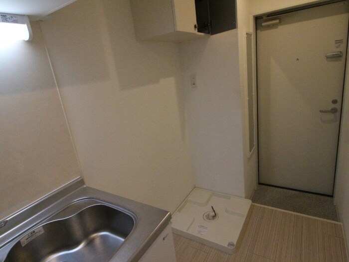 物件内観写真16　(洗濯機置場)