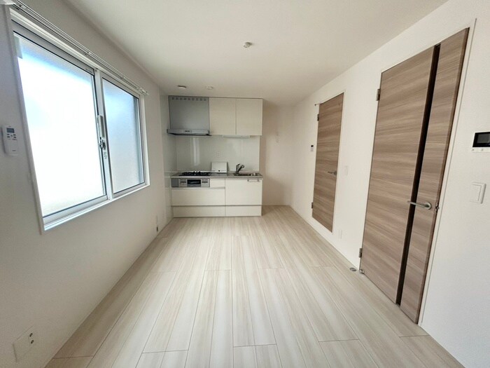 物件内観写真8　(居室)