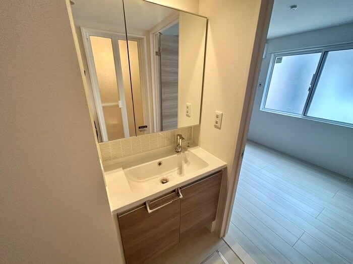 物件内観写真12　(洗面)