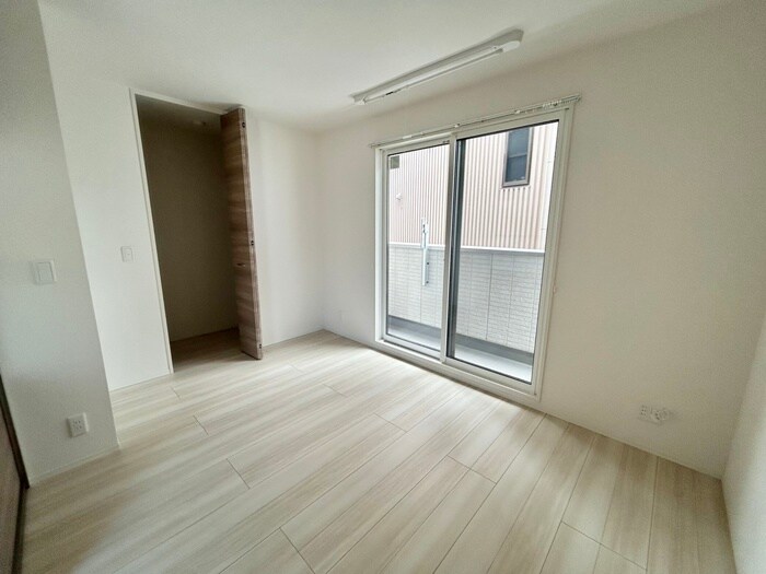 物件内観写真15　(居室)