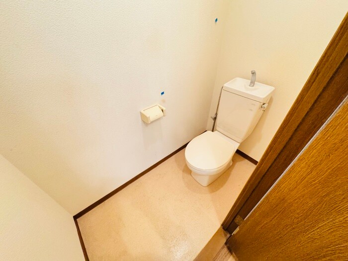 物件内観写真11　(トイレ)
