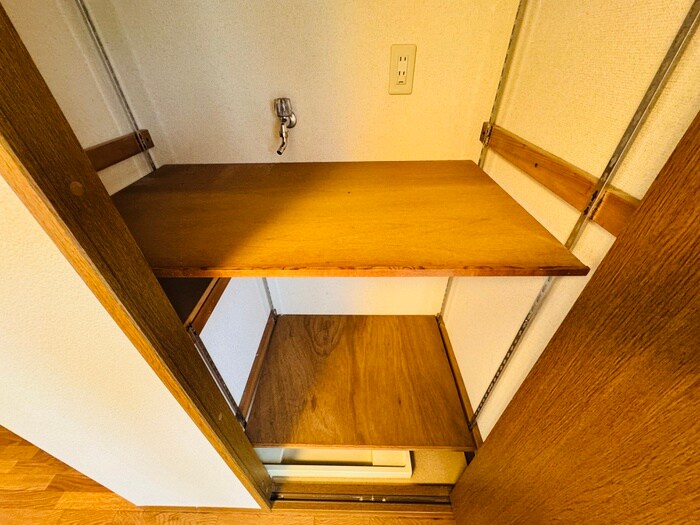 物件内観写真17　(洗濯機置場)