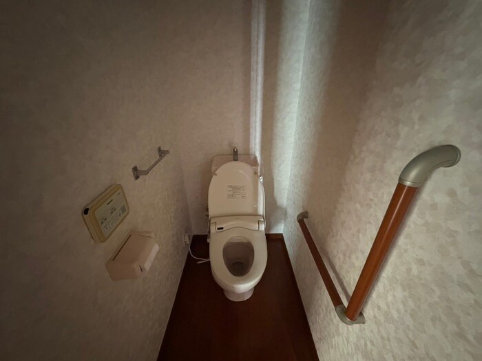 物件内観写真12　(トイレ)