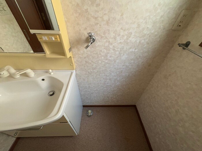 物件内観写真20　(洗濯機置場)