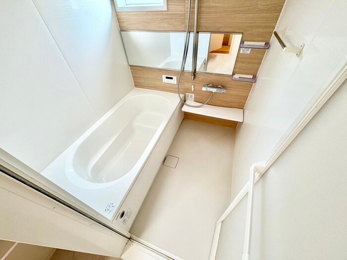 物件内観写真12　(バス／シャワールーム等)