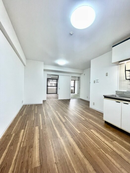 物件内観写真10　(内観写真)