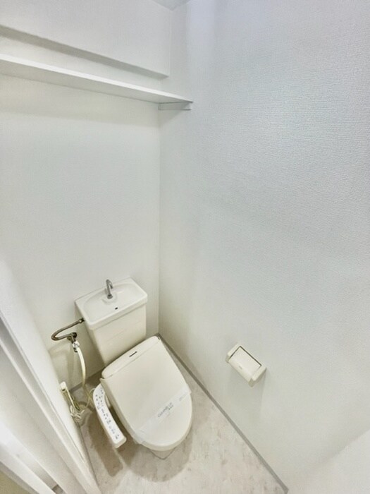 物件内観写真14　(トイレ)