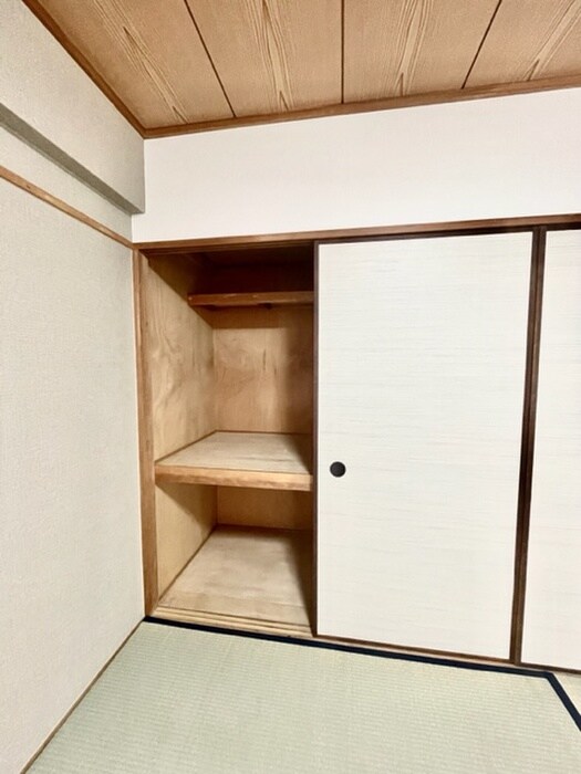 物件内観写真18　(収納)