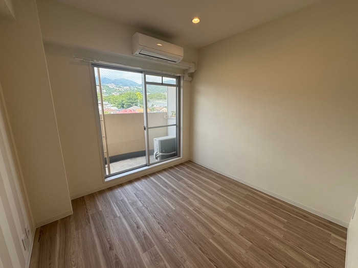 物件内観写真21　(居室)