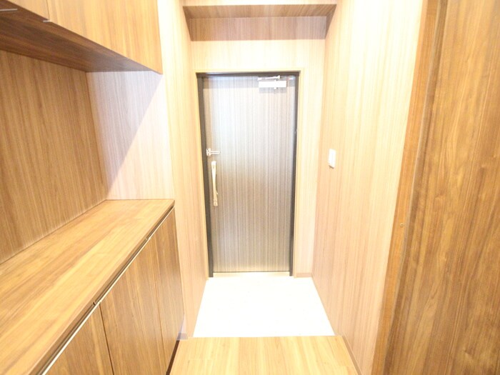 物件内観写真21　(玄関)