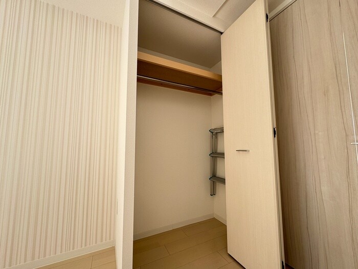 物件内観写真16　(収納)