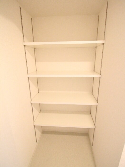 物件内観写真19　(収納)