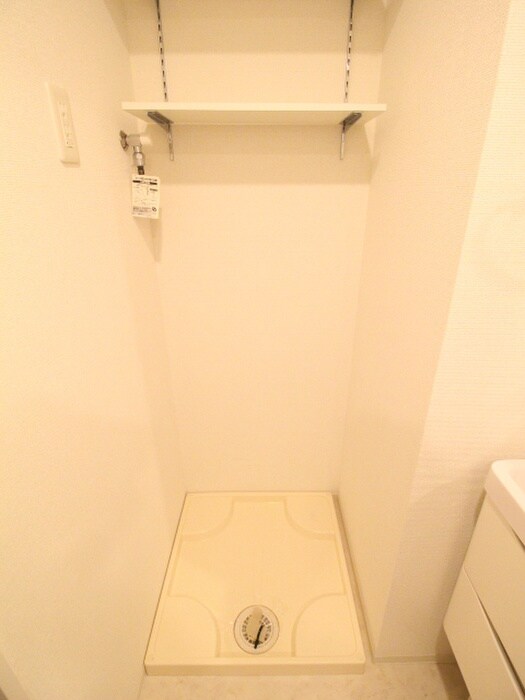 物件内観写真20　(洗濯機置場)