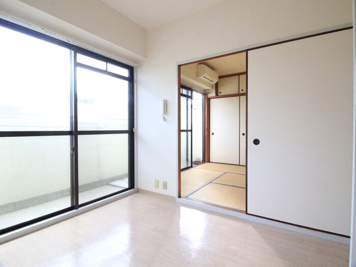 物件内観写真8　(居室)