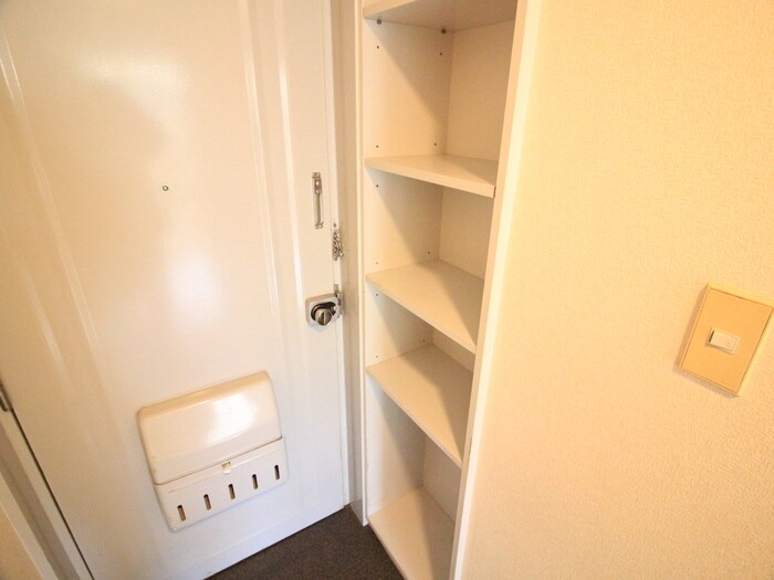 物件内観写真17　(靴箱)