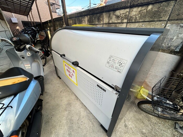 物件外観写真4　(建物設備)