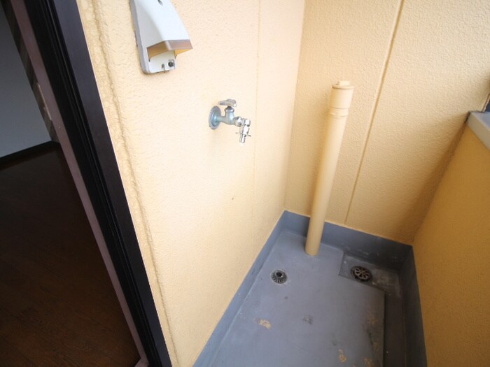 物件内観写真21　(洗濯機置場)