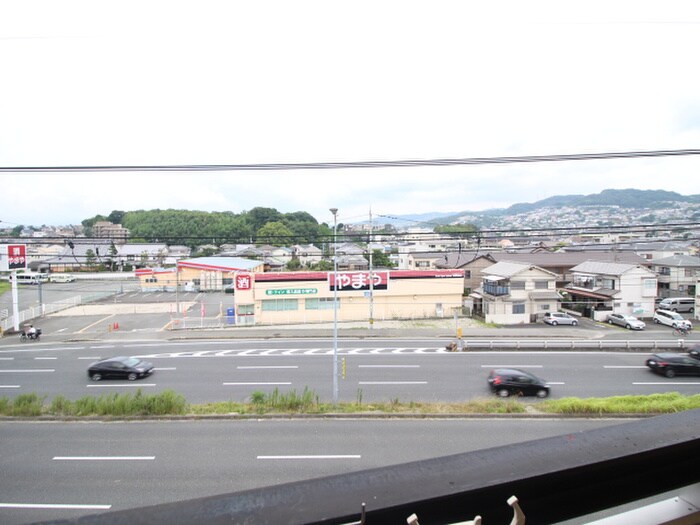 物件内観写真22　(室内からの展望)