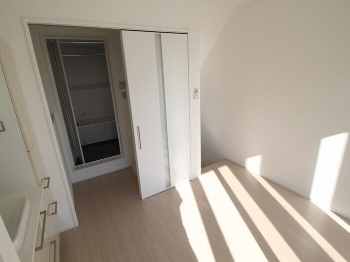 物件内観写真19　(居室)