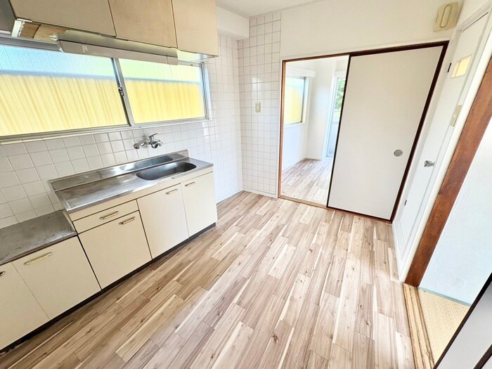 物件内観写真12　(居室)